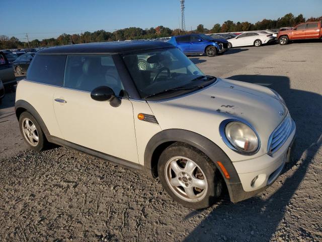 Photo 4 from auction – 2010 MINI COOPER with VIN WMWMF3C51ATZ64905