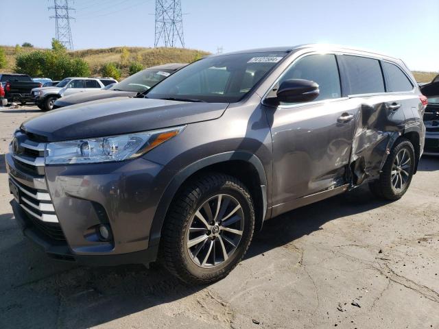 TOYOTA HIGHLANDER 2018 with VIN 5TDJZRFH6JS525641 - Photo from auction