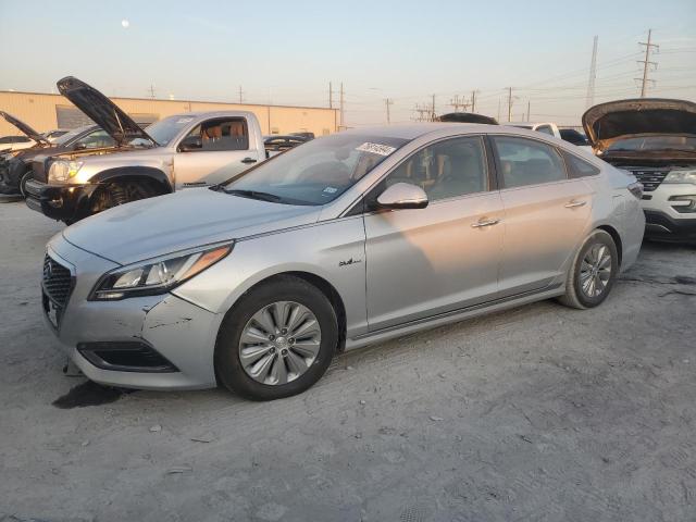 HYUNDAI SONATA HYB 2017 with VIN KMHE24L14HA048064 - Photo from auction