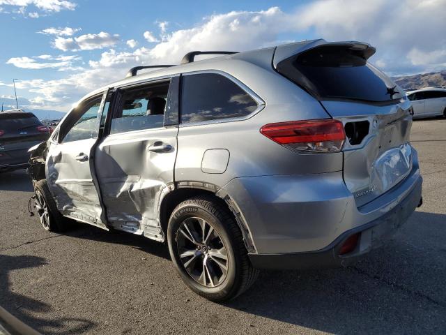 Photo 2 from auction – 2018 TOYOTA HIGHLANDER with VIN 5TDZZRFH7JS270159