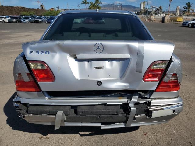 Photo 6 from auction – 2000 MERCEDES-BENZ E 320 with VIN WDBJF65J7YA992262