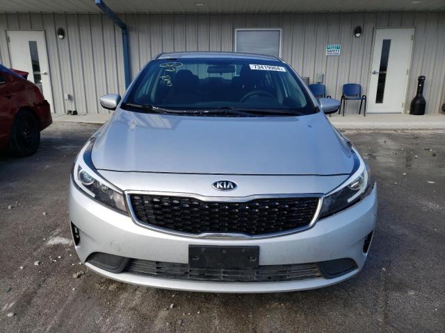 Photo 5 from auction – 2017 KIA FORTE LX with VIN 3KPFK4A78HE025030