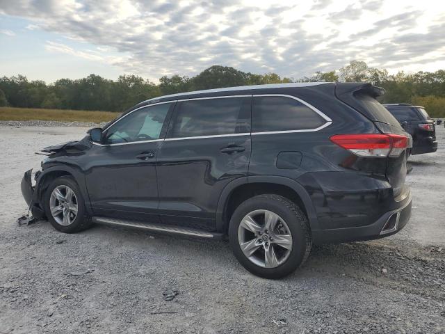 Photo 2 from auction – 2018 TOYOTA HIGHLANDER with VIN 5TDYZRFH8JS235013