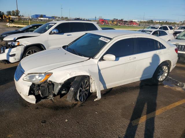 CHRYSLER 200 TOURIN 2013 with VIN 1C3CCBBBXDN543609 - Photo from auction
