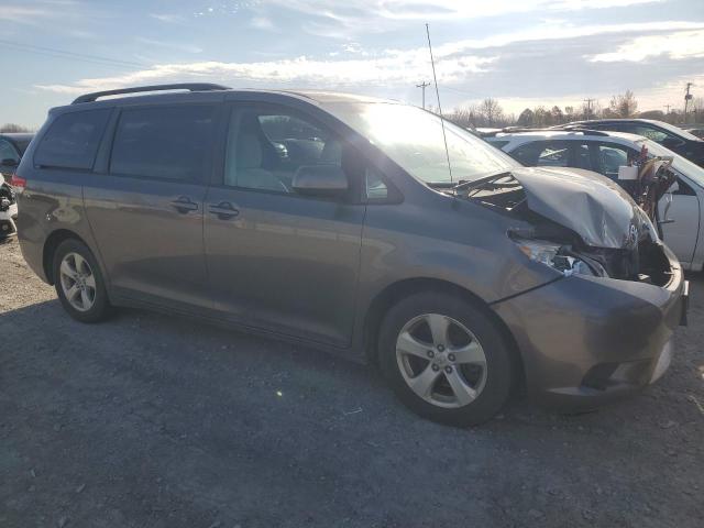 Photo 4 from auction – 2014 TOYOTA SIENNA LE with VIN 5TDKK3DC1ES476934