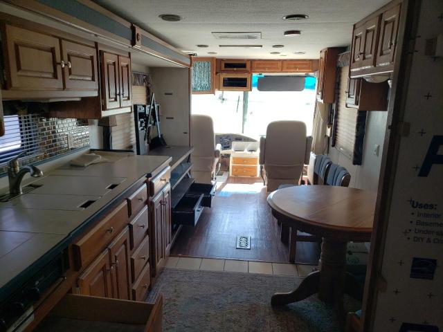 Photo 5 from auction – 2000 MONA MOTORHOME with VIN 1RF120515Y2007938