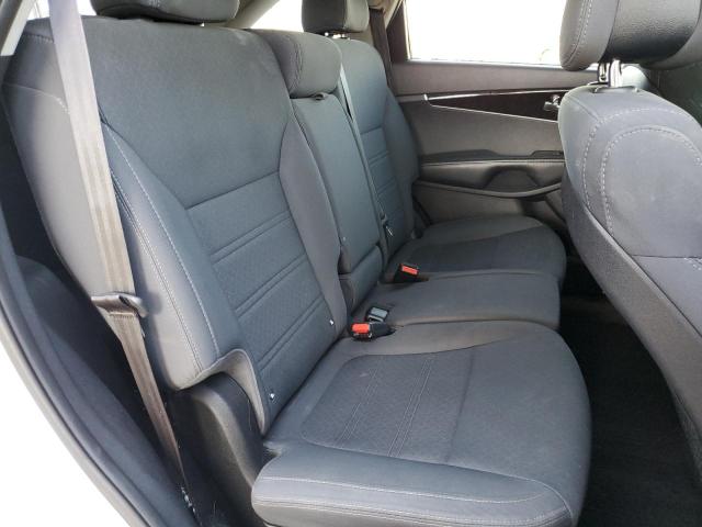 Photo 11 from auction – 2016 KIA SORENTO LX with VIN 5XYPGDA53GG072410