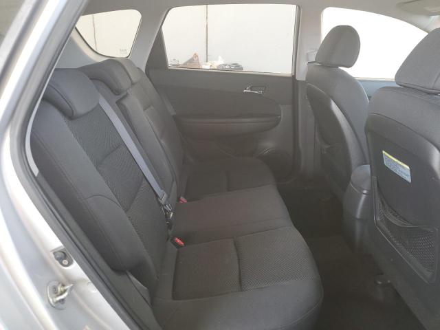Photo 11 from auction – 2010 HYUNDAI TOURING with VIN KMHDC8AE7AU055228