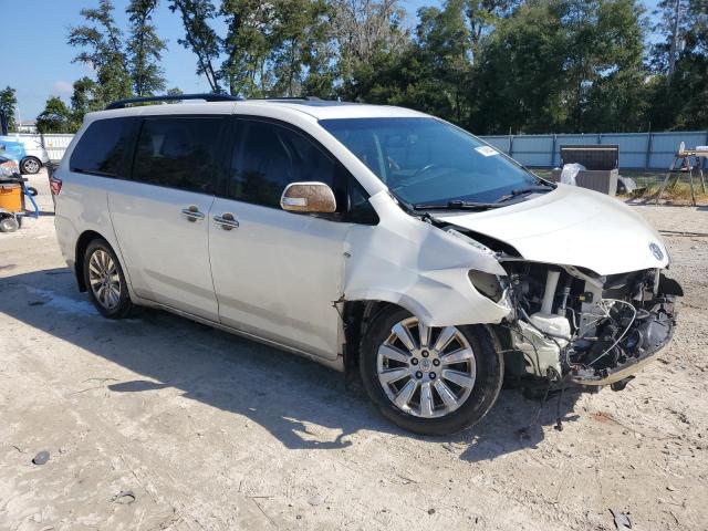 Photo 4 from auction – 2016 TOYOTA SIENNA XLE with VIN 5TDDK3DC4GS141341