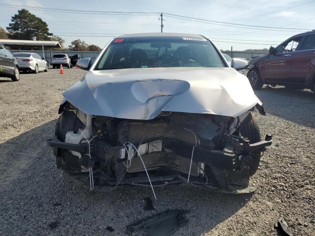 Photo 5 from auction – 2017 HYUNDAI ELANTRA SE with VIN 5NPD74LF2HH069758