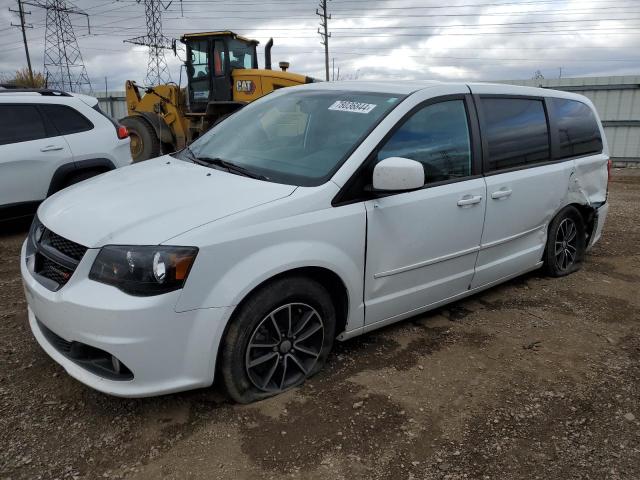 DODGE GRAND CARA 2015 z numerem VIN 2C4RDGCG3FR735647 - Zdjęcie z aukcji