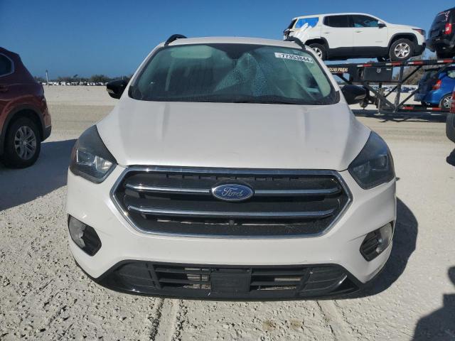 Photo 5 from auction – 2017 FORD ESCAPE TIT with VIN 1FMCU9J95HUE92902