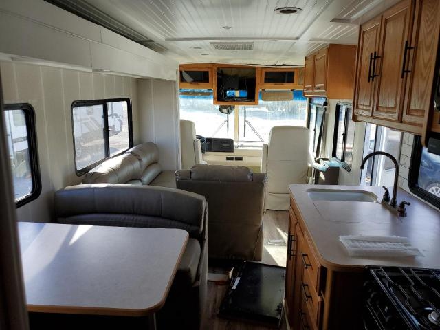Photo 5 from auction – 2004 WORKHORSE CUSTOM CHASSIS MOTORHOME with VIN 5B4MP67GX43380039