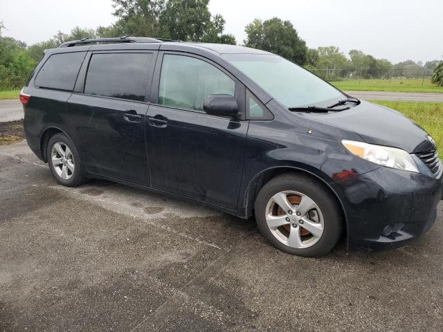 Photo 4 from auction – 2015 TOYOTA SIENNA LE with VIN 5TDKK3DC9FS646894