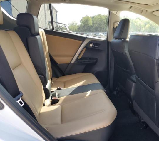 Photo 11 from auction – 2017 TOYOTA RAV4 LIMIT with VIN 2T3DFREV1HW657924