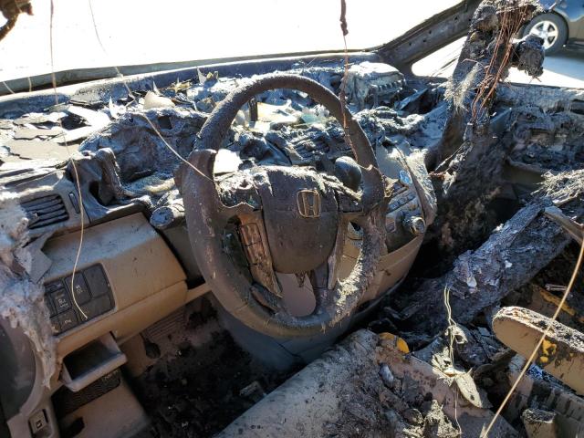 Photo 8 from auction – 2011 HONDA ODYSSEY TO with VIN 5FNRL5H93BB043301