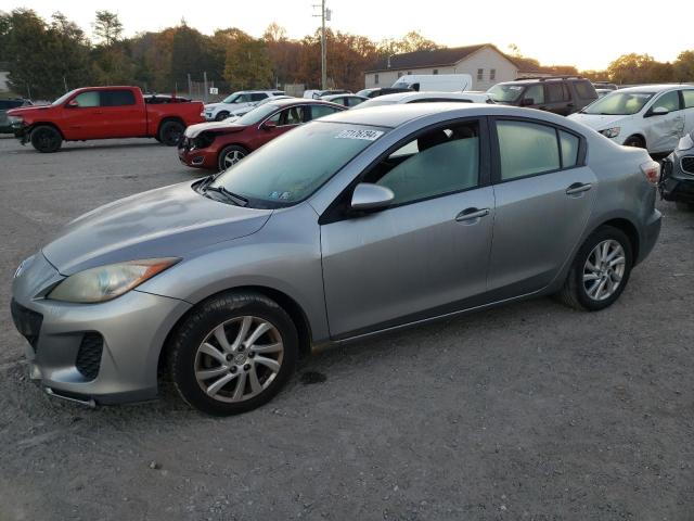 MAZDA 3 I 2012 مع رقم تعريف المركبة JM1BL1V87C1634991 - صورة من المزاد