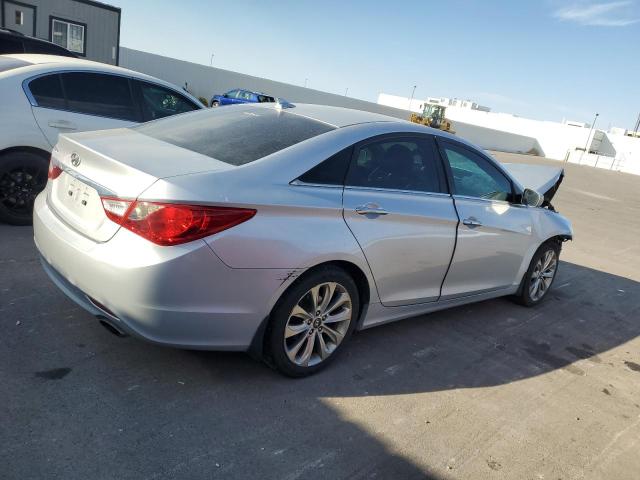 Photo 3 from auction – 2013 HYUNDAI SONATA SE with VIN 5NPEC4AC4DH527593