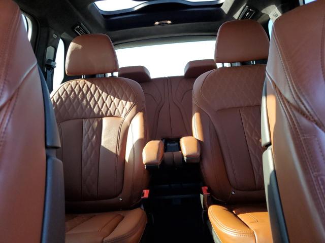 Photo 10 from auction – 2022 BMW X7 M50I with VIN 5UXCX6C09N9L71084