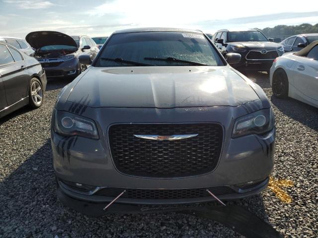 Photo 5 from auction – 2019 CHRYSLER 300 S with VIN 2C3CCABG0KH515328