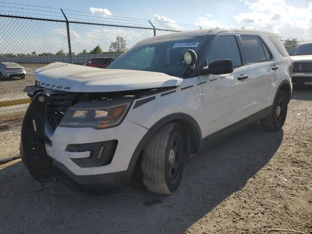 FORD EXPLORER P 2017 with VIN 1FM5K8AT8HGC35560 - Photo from auction