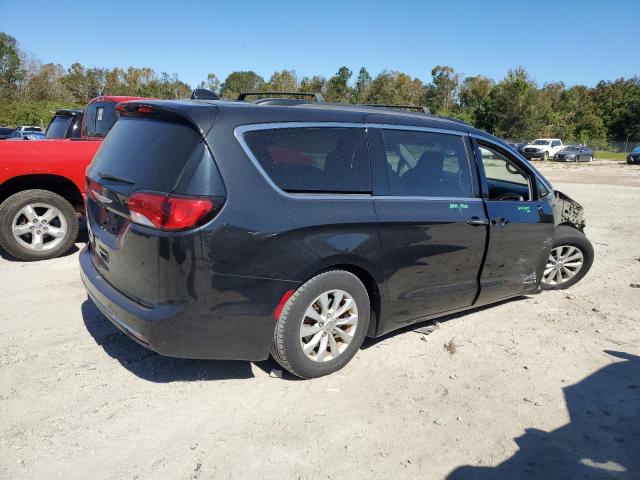 Photo 3 from auction – 2018 CHRYSLER PACIFICA T with VIN 2C4RC1FG7JR103688