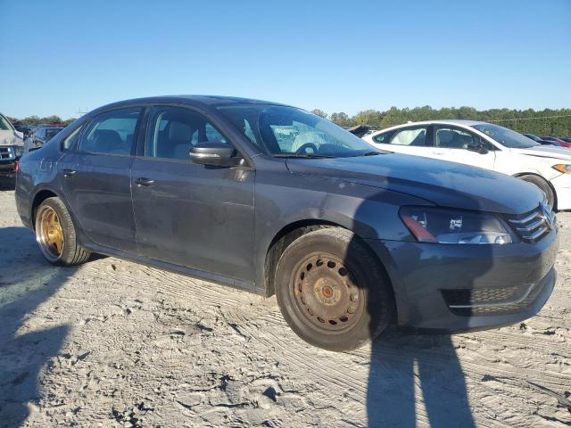 Photo 4 from auction – 2015 VOLKSWAGEN PASSAT S with VIN 1VWAS7A36FC013288