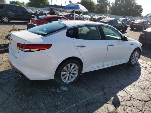 Photo 3 from auction – 2017 KIA OPTIMA EX with VIN 5XXGU4L38HG156877