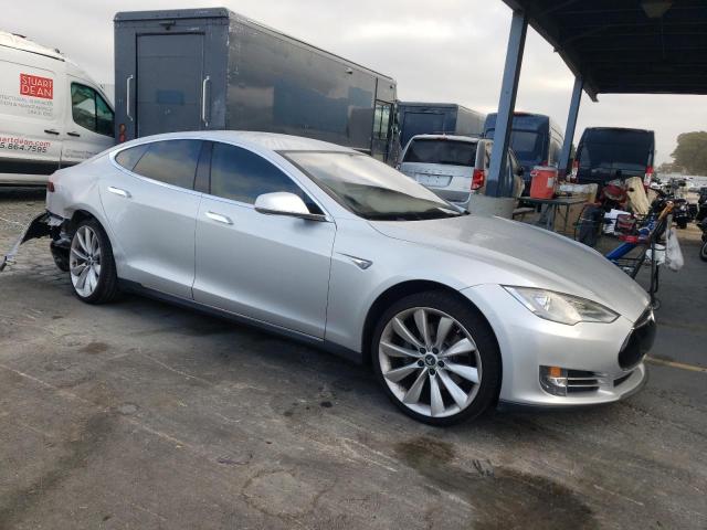Photo 4 from auction – 2012 TESLA MODEL S with VIN 5YJSA1CP8CFP01363