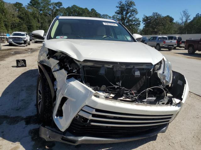 Foto 5 de la subasta – 2017 TOYOTA HIGHLANDER con VIN 5TDJZRFH3HS433834