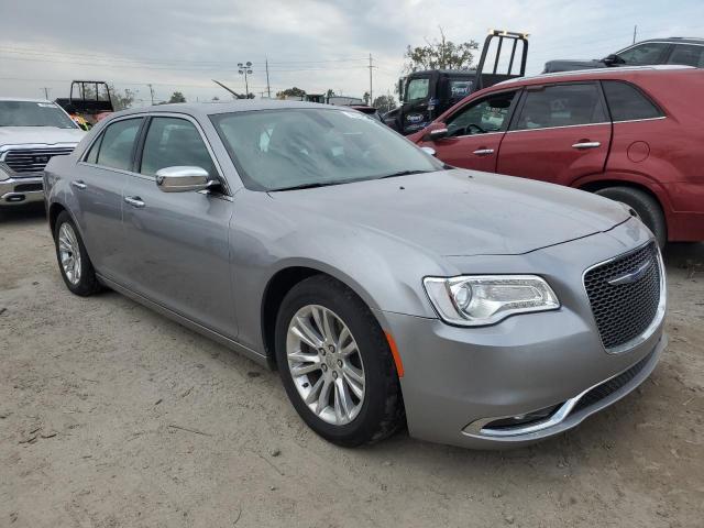 Photo 4 from auction – 2017 CHRYSLER 300C with VIN 2C3CCAEG6HH549987