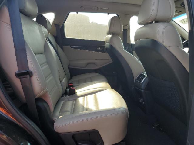 Photo 11 from auction – 2016 KIA SORENTO EX with VIN 5XYPHDA53GG077734