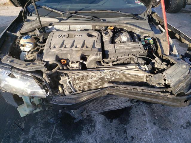 Photo 11 from auction – 2013 VOLKSWAGEN PASSAT SE with VIN 1VWBN7A33DC136751