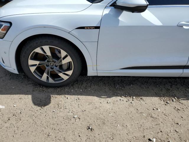 Photo 12 from auction – 2022 AUDI E-TRON PRE with VIN WA1LAAGE2NB012576