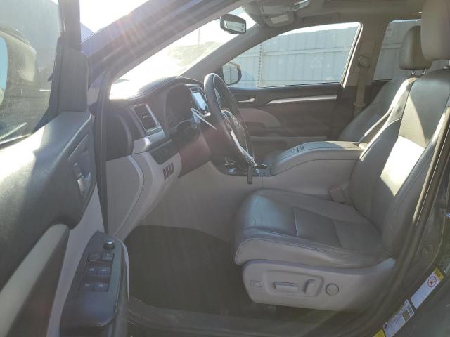 Photo 7 from auction – 2016 TOYOTA HIGHLANDER with VIN 5TDJKRFH3GS254941