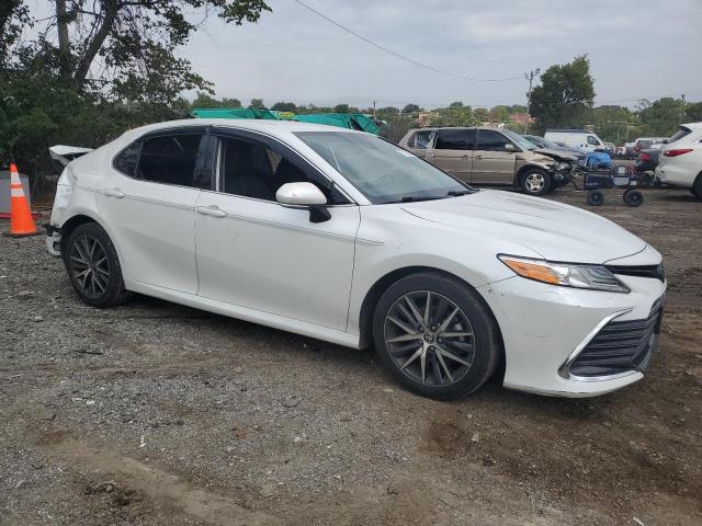 Photo 4 from auction – 2022 TOYOTA CAMRY XLE with VIN 4T1F11AK3NU022017