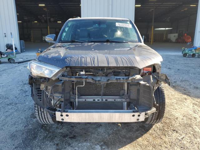 Photo 5 from auction – 2019 TOYOTA 4RUNNER SR with VIN JTEZU5JR3K5201401
