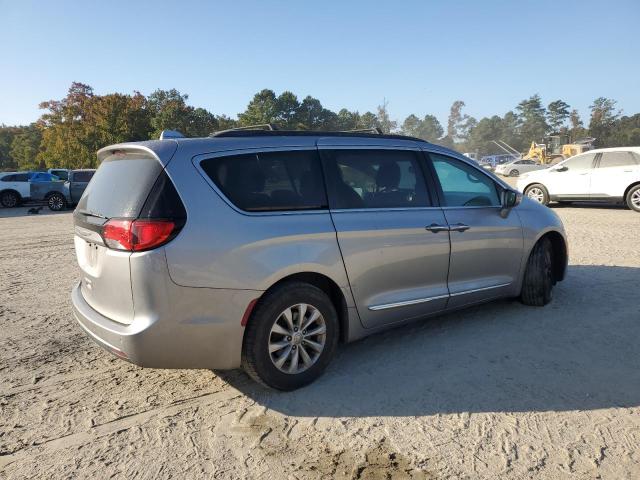 Photo 3 from auction – 2017 CHRYSLER PACIFICA T with VIN 2C4RC1BG4HR794582