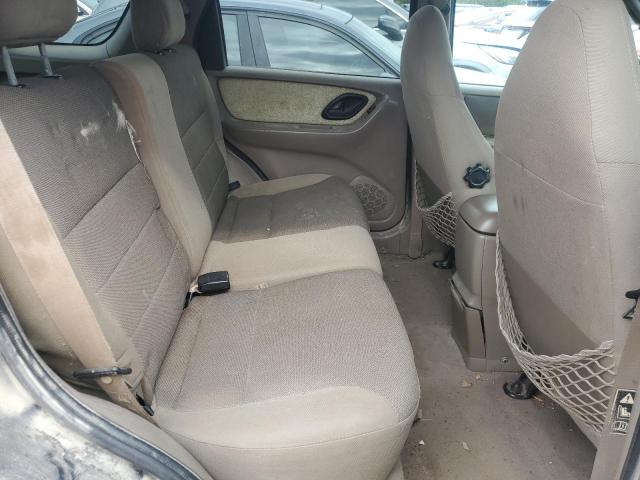 Photo 11 from auction – 2001 FORD ESCAPE XLT with VIN 1FMYU04111KE77838
