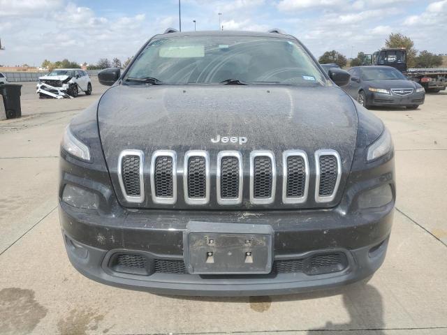 Photo 5 from auction – 2017 JEEP CHEROKEE L with VIN 1C4PJLCBXHW613987
