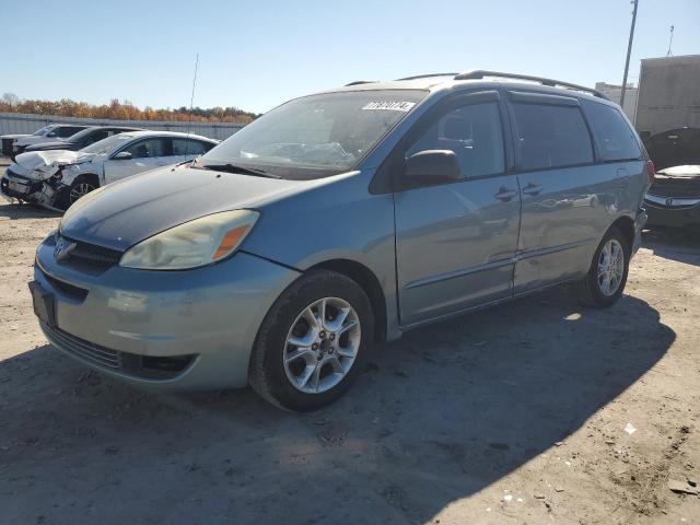TOYOTA SIENNA LE 2004 with VIN 5TDBA23C04S018301 - Photo from auction