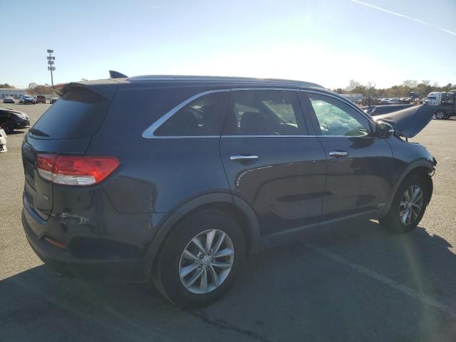 Photo 3 from auction – 2016 KIA SORENTO LX with VIN 5XYPGDA33GG164261