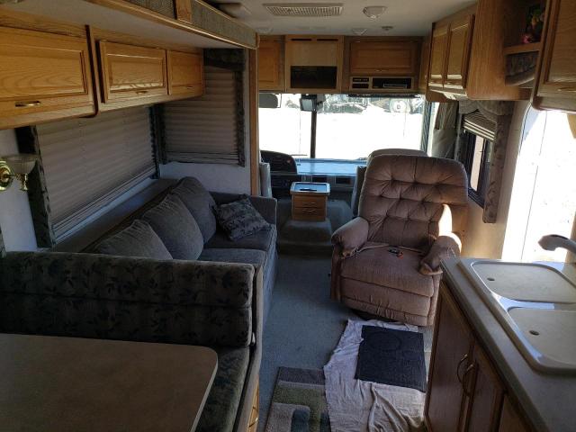 Photo 5 from auction – 2002 BNDR MOTORHOME with VIN 5B4MP67G423345137