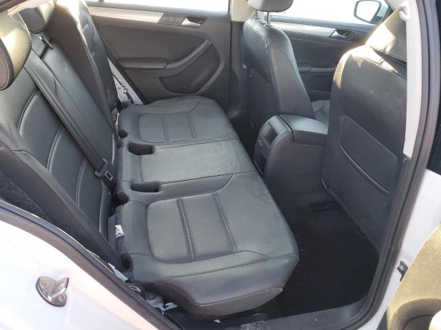 Photo 10 from auction – 2018 VOLKSWAGEN JETTA SE with VIN 3VWDB7AJ2JM216732
