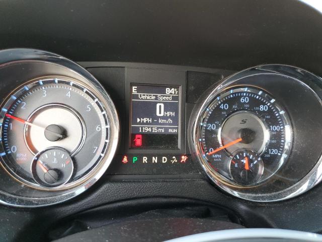 Photo 9 from auction – 2014 CHRYSLER TOWN & COU with VIN 2C4RC1HG3ER327091