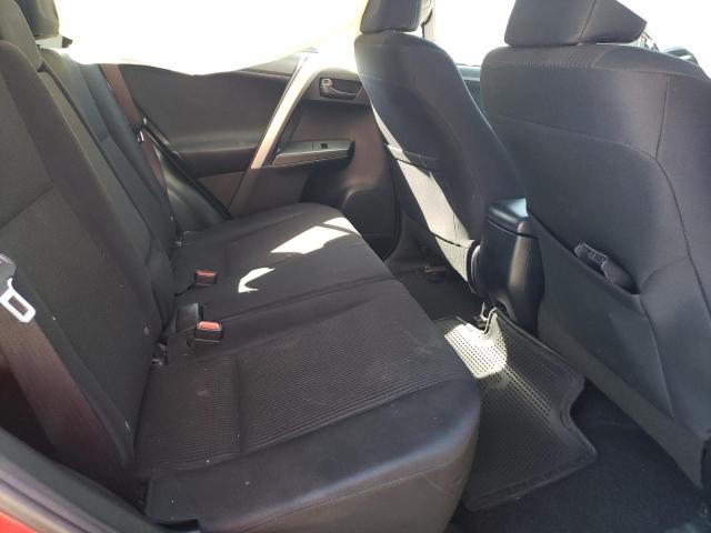 Photo 11 from auction – 2017 TOYOTA RAV4 LE with VIN JTMZFREV0HJ130087