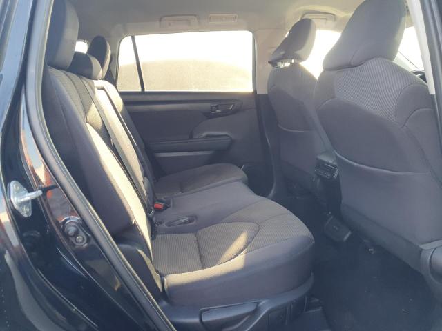 Photo 11 from auction – 2022 TOYOTA HIGHLANDER with VIN 5TDBZRBH0NS572552