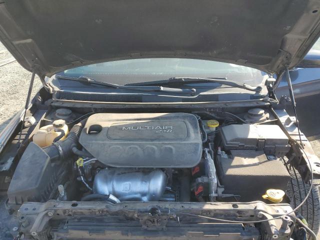 Photo 11 from auction – 2015 CHRYSLER 200 LIMITE with VIN 1C3CCCAB0FN705936
