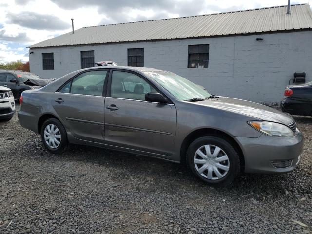 Photo 4 from auction – 2006 TOYOTA CAMRY LE with VIN JTDBE32K063065495