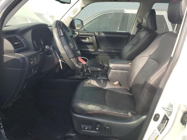Photo 7 from auction – 2018 TOYOTA 4RUNNER SR with VIN JTEBU5JR2J5547116